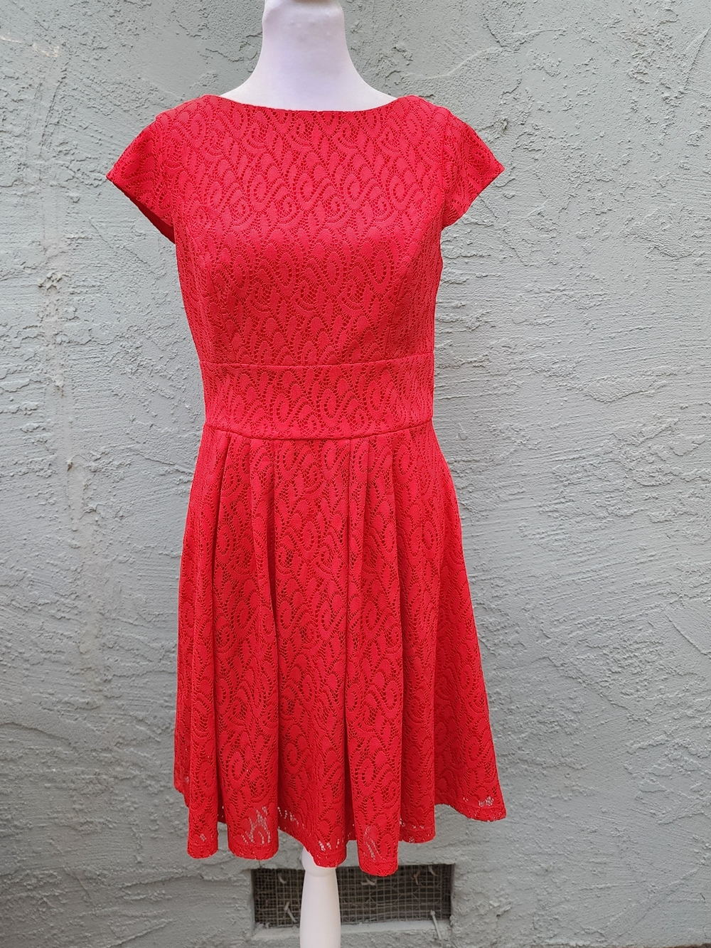 Dressbarn Red Floral Lace Fit and Flare Dress Cap Sleeve Cocktail 6